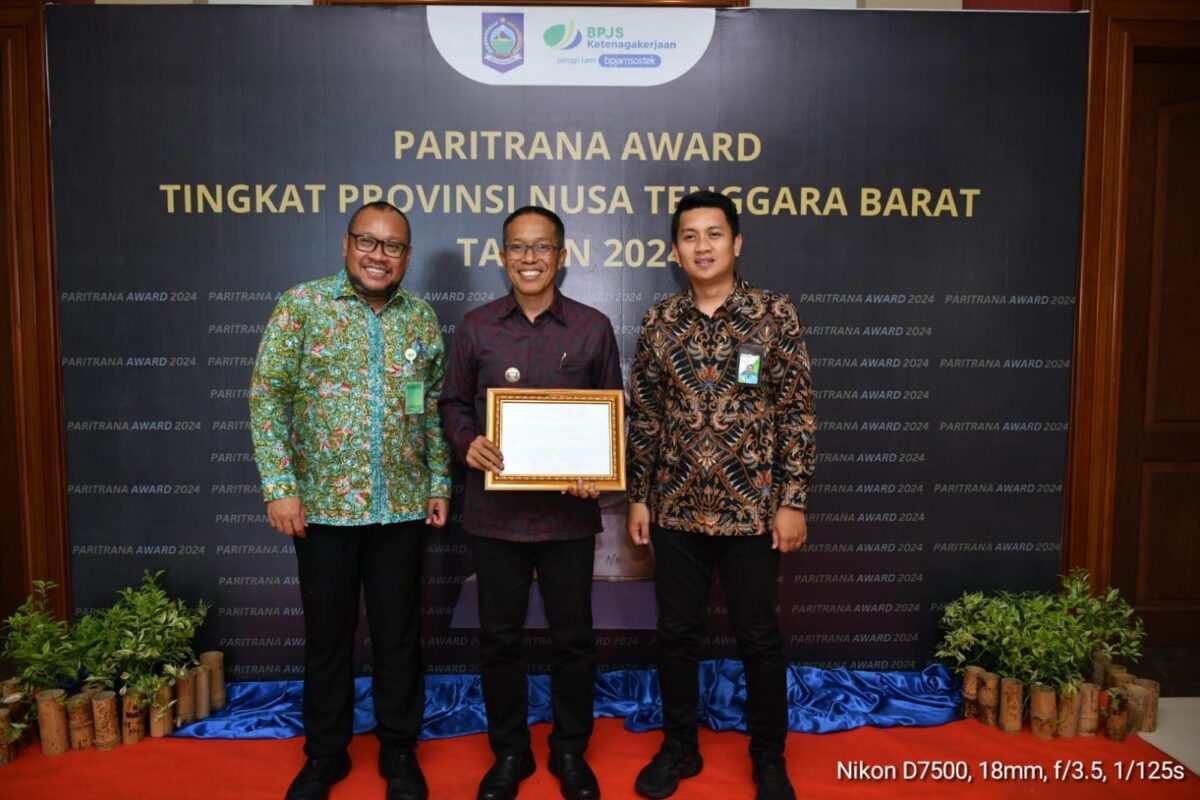 Pj Bupati Lotim Terima Penghargaan Parirana Award Provinsi NTB