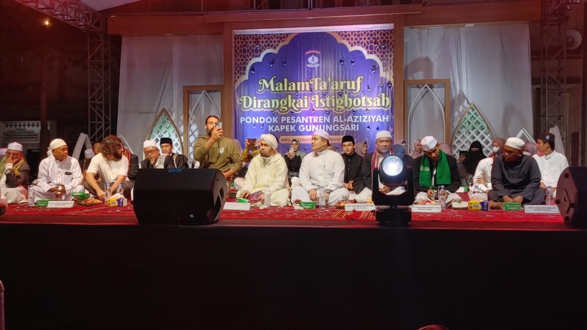 Ponpes Al Aziziyah Gelar Malam Ta'aruf Santri Baru, Hadirkan Habib Ali Zein