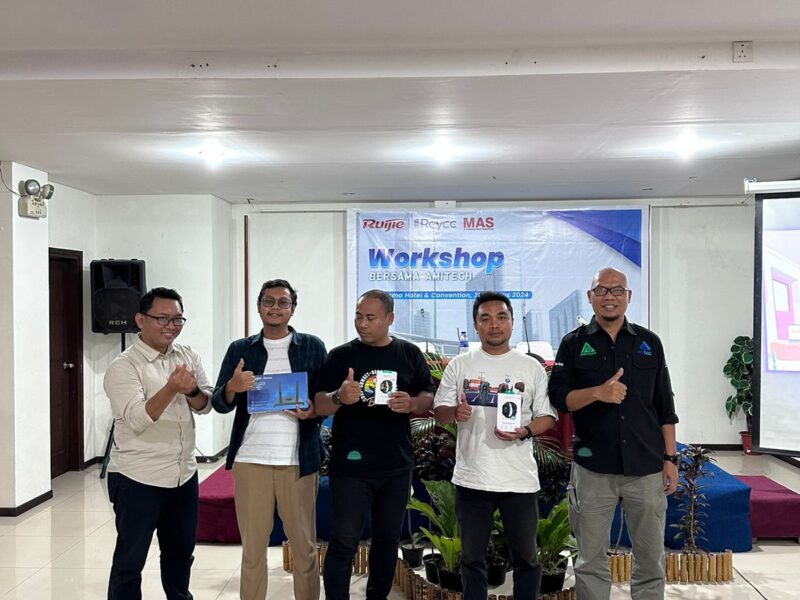 ASLI Computer bersama Ruijie Indonesia Edukasi Pegiat iT Networking NTB