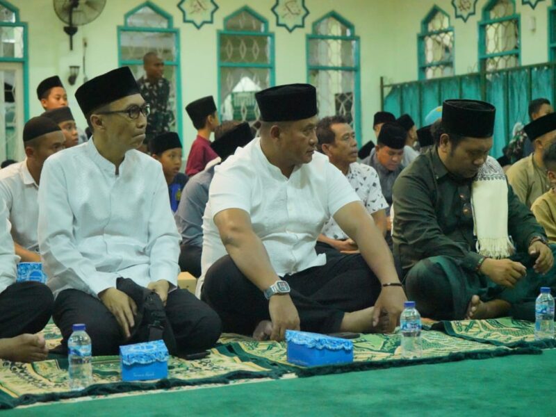 Danrem 162/WB bersama Ketua Persit Hadiri Peringatan Maulid Nabi Muhammad SAW 1446 H