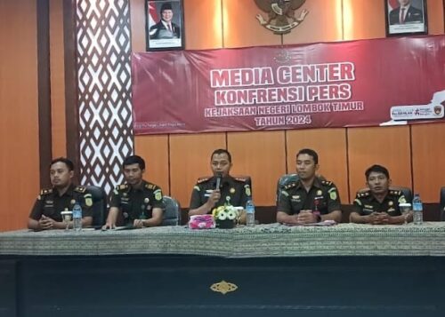 Konferensi Pers Kajari Lotim terkait Dinas Pendidikan dan Kebidayaan