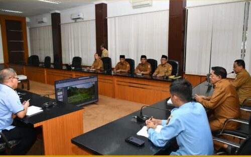 Rapat Koordinasi Bupati Lotim Bersama PUPR terkait SPAM