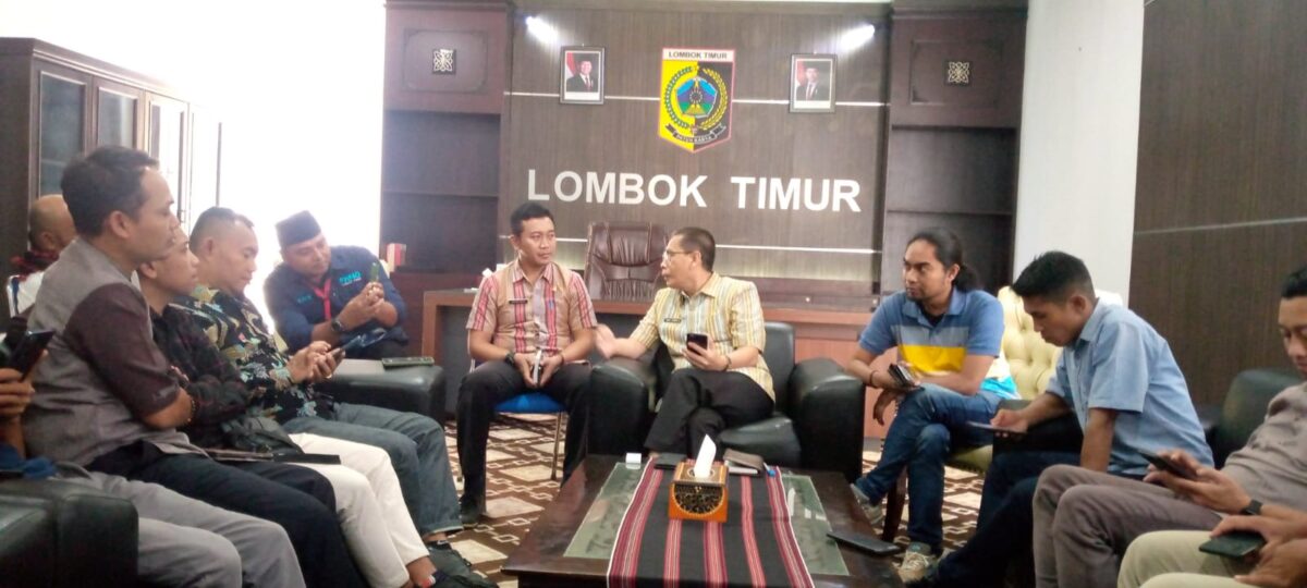 Jaga Stabilitas Harga Pangan, Wabup Lotim Berikan 273 Paket Sembako